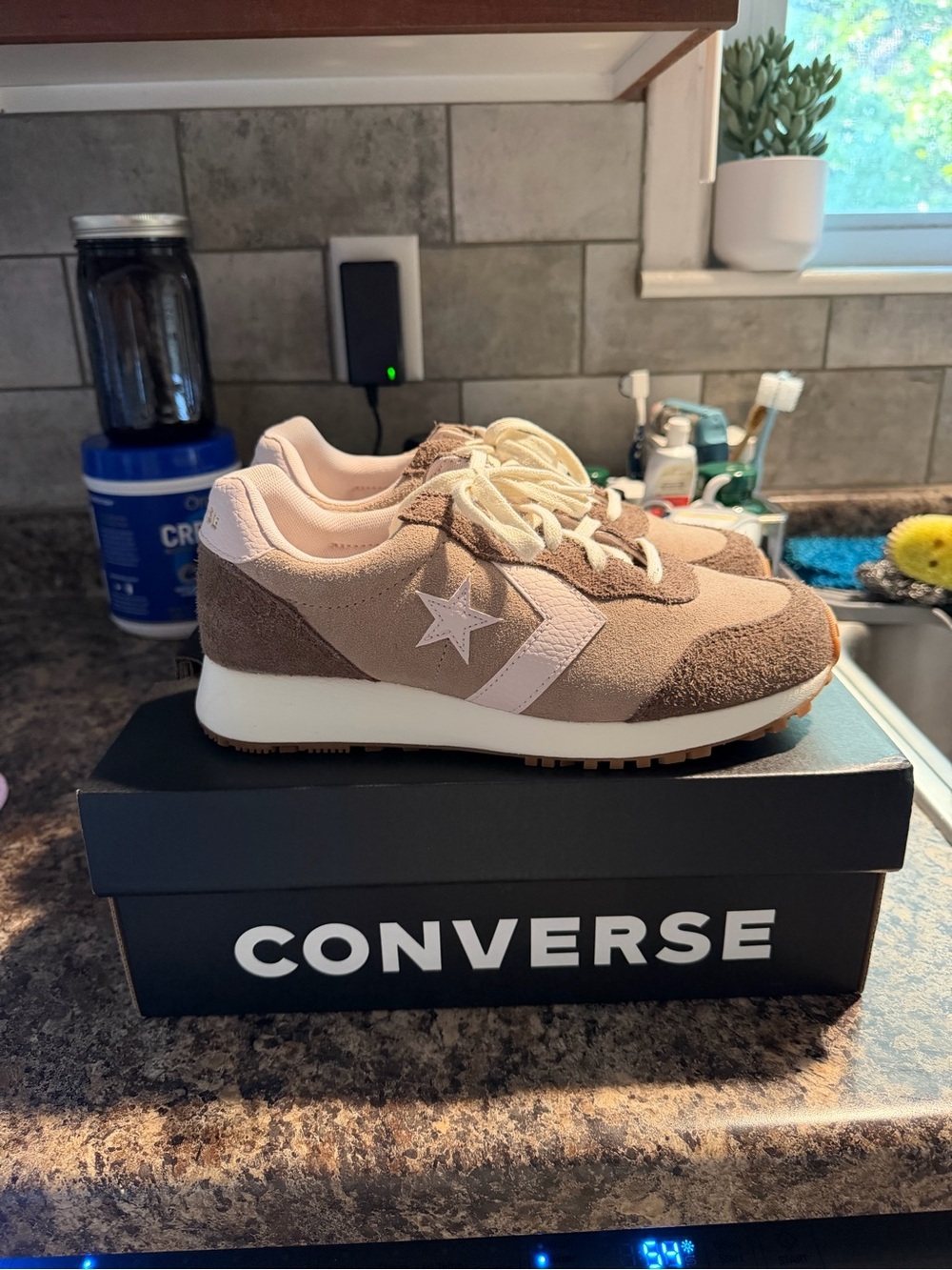 Converse omega trainer